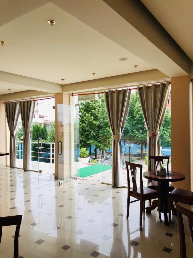 Relax Apartment & Hotel Golem  Exterior foto