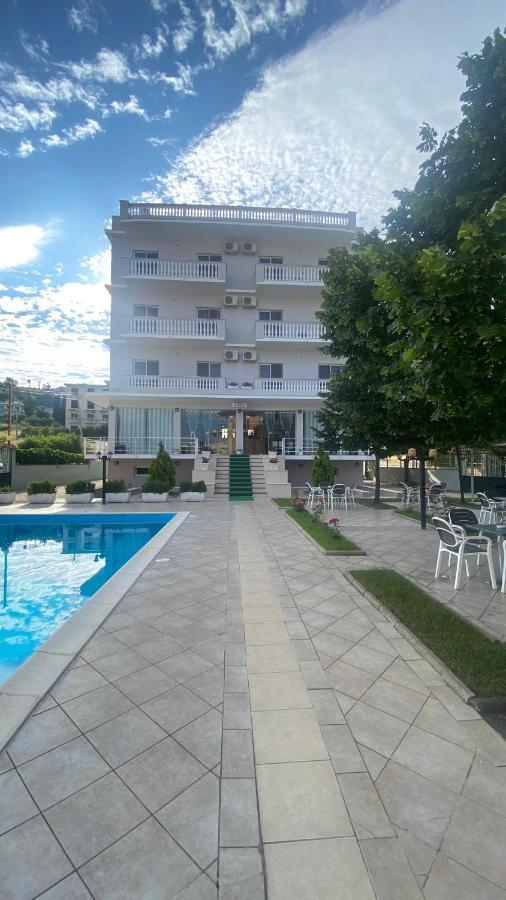 Relax Apartment & Hotel Golem  Exterior foto